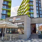 Baby Sea View And Pools Apartment- Mamaia Appartamento Năvodari