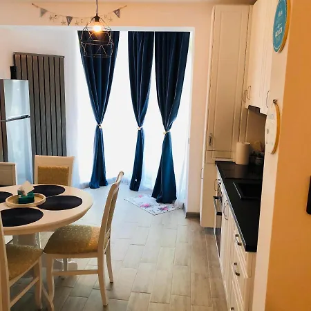 Baby Sea View And Pools Apartment- Mamaia