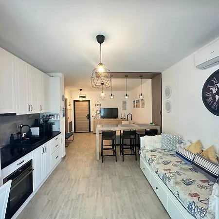 Apartament Baby Sea View And Pools Apartment- Mamaia Năvodari