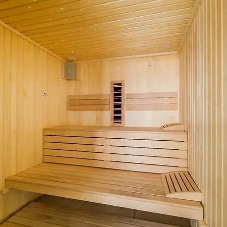 Baby Sea View And Pools Apartment- Mamaia 公寓 那沃达利