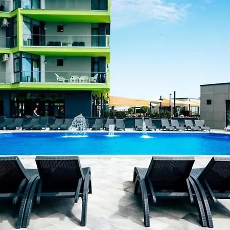 Baby Sea View And Pools Apartment- Mamaia *