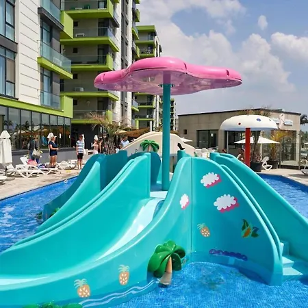 Baby Sea View And Pools Apartment- Mamaia 那沃达利