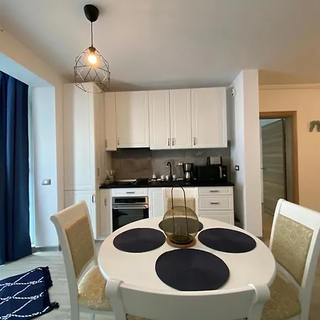 Baby Sea View And Pools Apartment- Mamaia 公寓 *