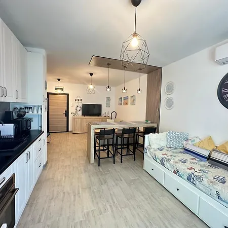 Baby Sea View And Pools Apartment- Mamaia * Năvodari