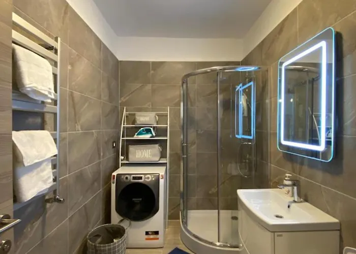 Baby Sea View And Pools Apartment- Mamaia דירה Năvodari